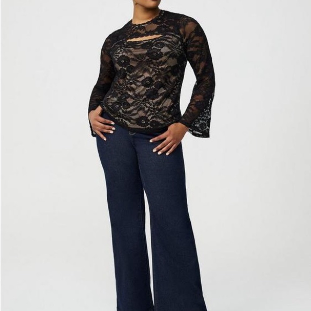 NWT torrid Black Floral Lace Long Sleeve Cutout Blouse - Picture 3 of 9